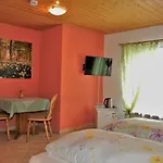 Gaestehaus Willaringen * Rickenbach